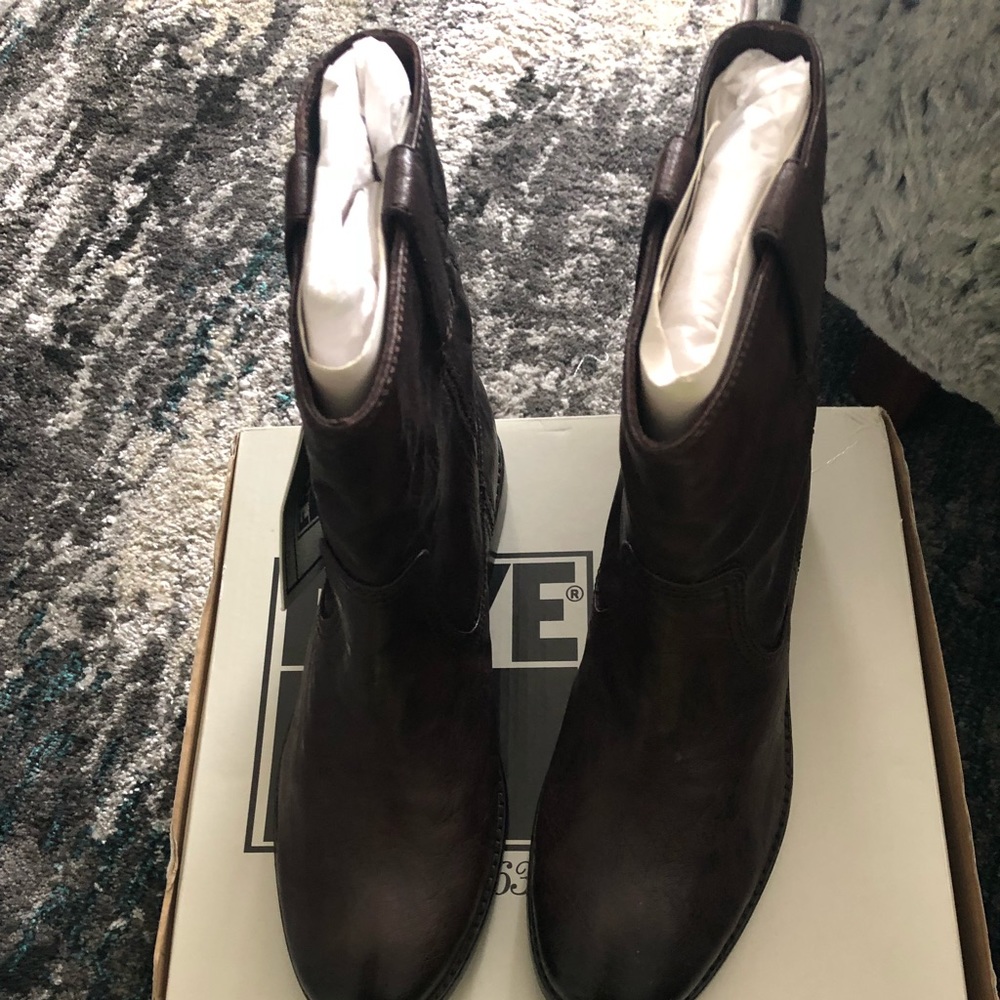 Brand New Never Worn Frye Boots